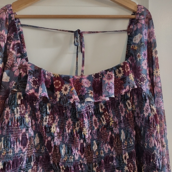 LC Lauren Conrad Smocked Floral Print Top NWT - Picture 5 of 15